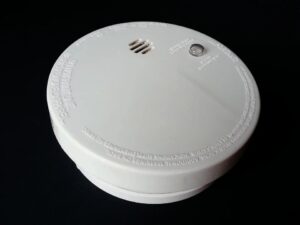 Read more about the article Top Tips on Checking Smoke Detectors Before an Emergency